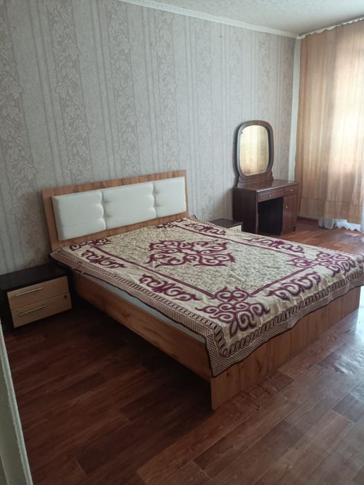 Сдам 1км квартиру в центре