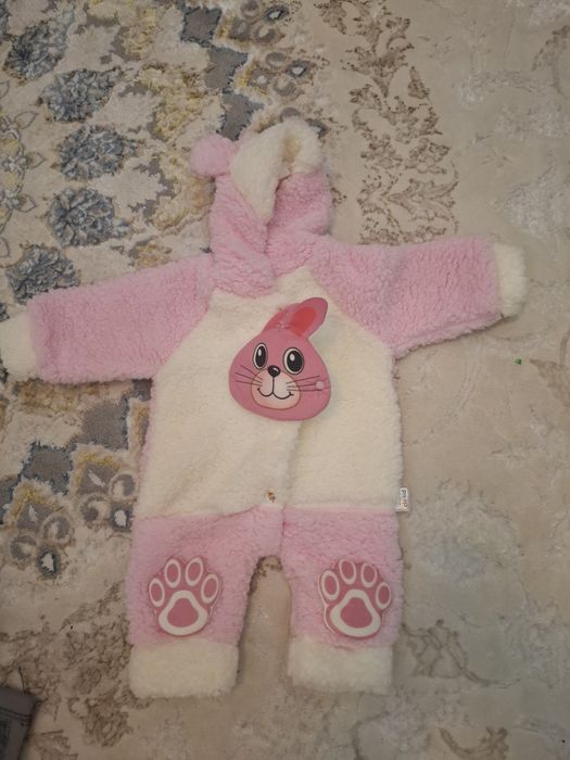 9-12 oyli qiz bolalar uchun kombinzon