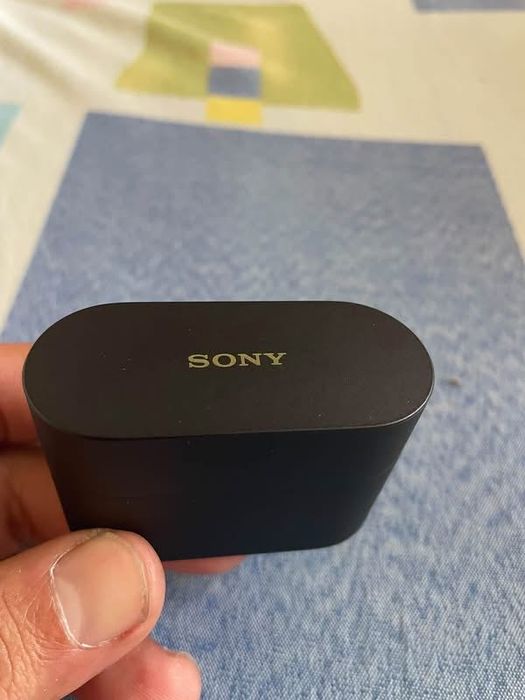 Продавам Sony XM6 безжични слушалки