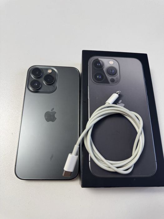 Продам айфон 13про