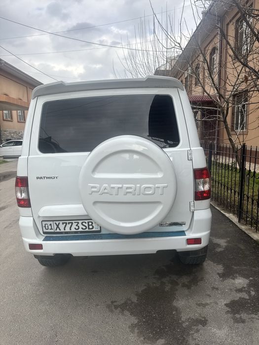 Uaz Patriot 2017 Beliy Svet