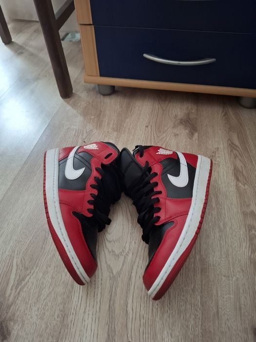 Jordan1 Nike Red and White