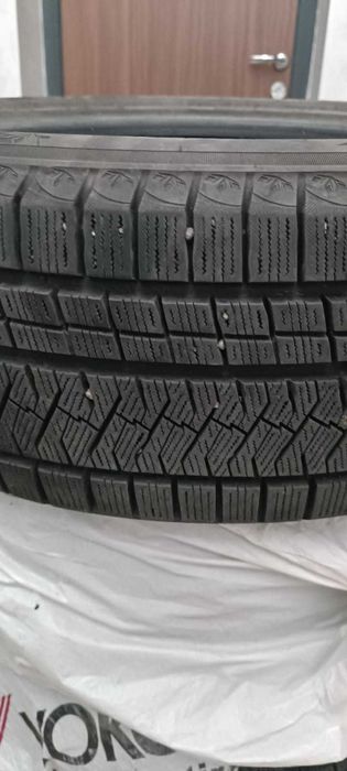 продам зимние шины