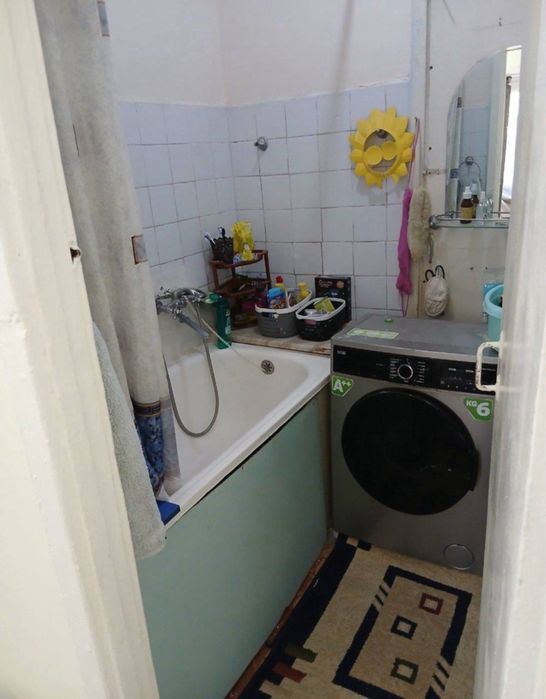 Чиланзар 21.  Продажа. 3 х комнатная.  Срочно. 3/4/4