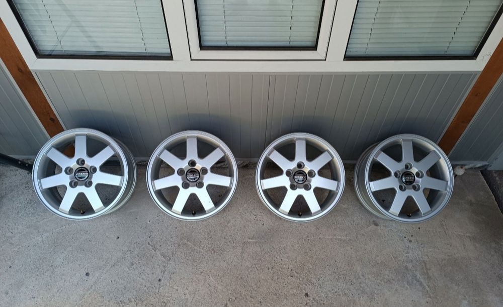 15/5/108-ВОЛВО С 30 S 60 V 40 V 50-перфектни-нов внос