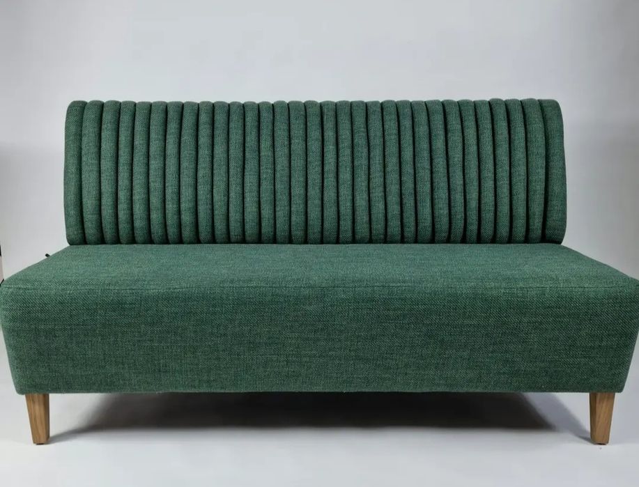 Диваны для кафе ресторанов, столы, стулья