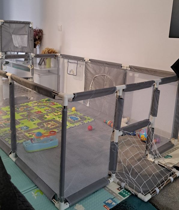 Țarc pentru bebelusi