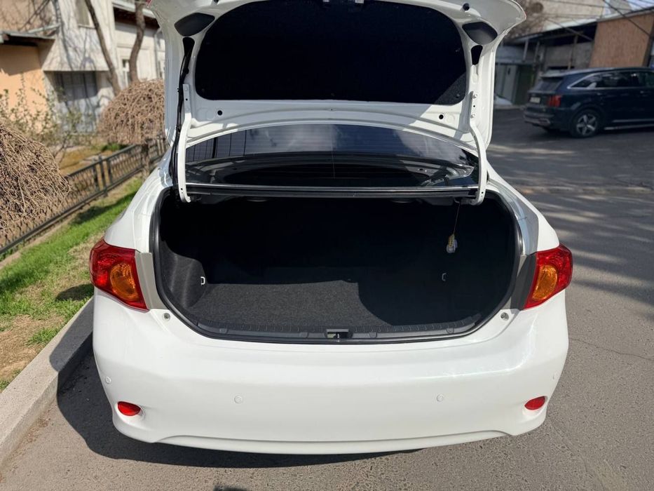 Toyota Corolla 2008г.