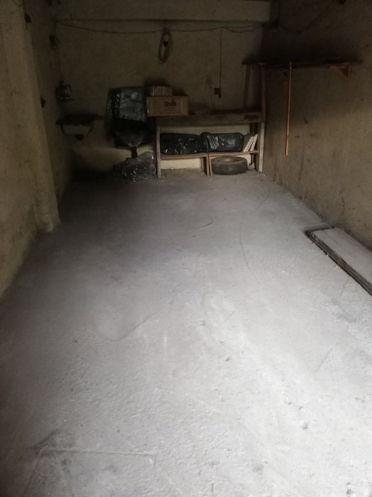 Дава се под наем Гараж / Паркомясто в София, 7-ми 11-ти километър - 21 кв.м за 229.5 € - Снимка #1