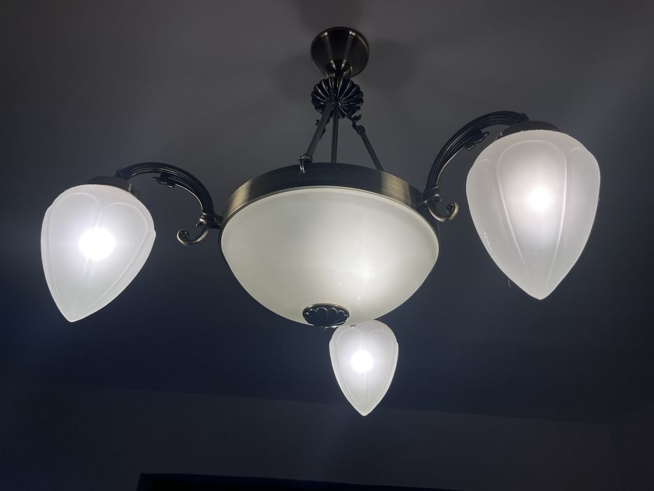 Candelabru lustra bec 2faze