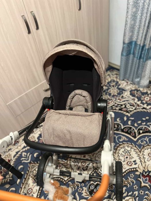 Коляска 3в1 в идеальном состоянии б/у