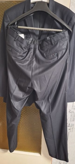 Мъжки костюм черен 56/182 номер