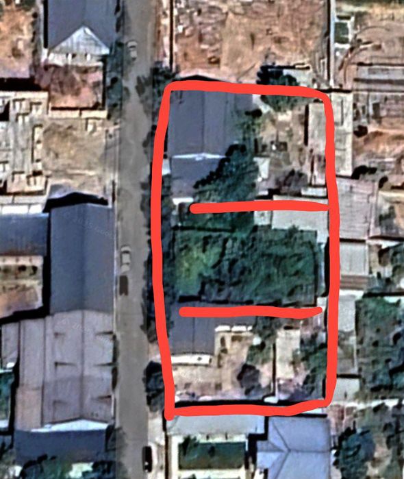 Янги узбекистон боги енида ер сотилади