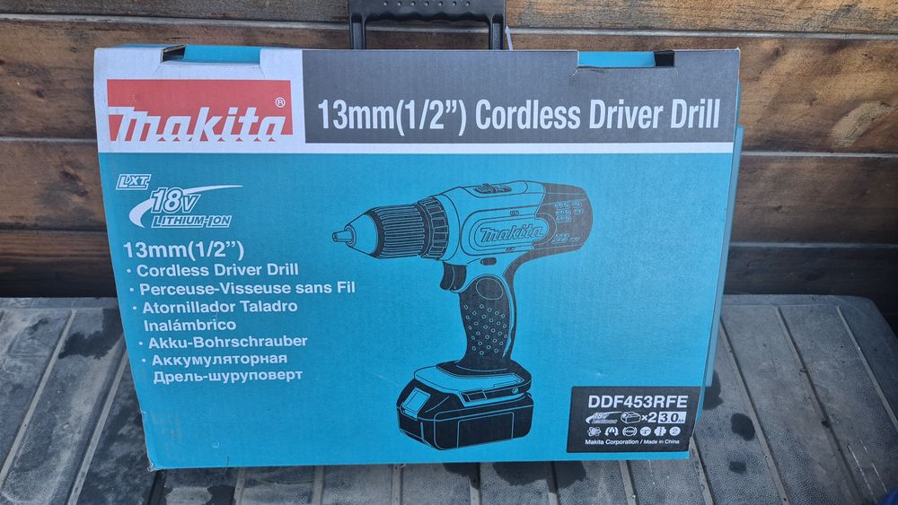 Makita DDF453RFE – Masina de gaurit si insurubat cu acumulator 18V, 3.0Ah