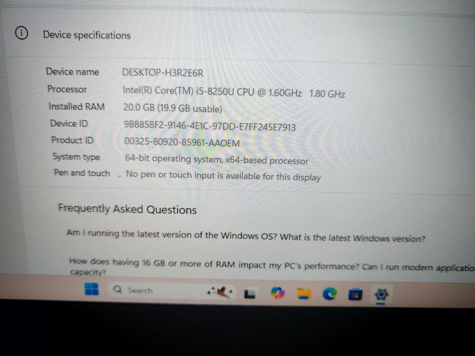 Vand sau schimb Laptop LENOVO ssd 2tb, 20gb ram, i5 8gen