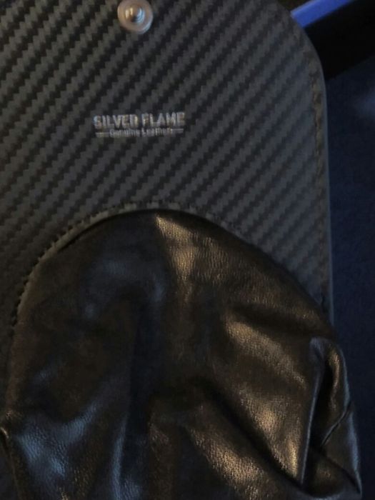 Преносима стойка за зареждане на телефони