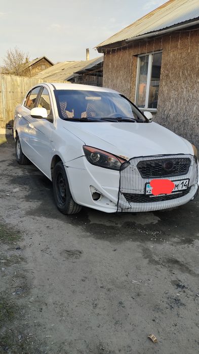 Продам FAW Oley 2014 года.