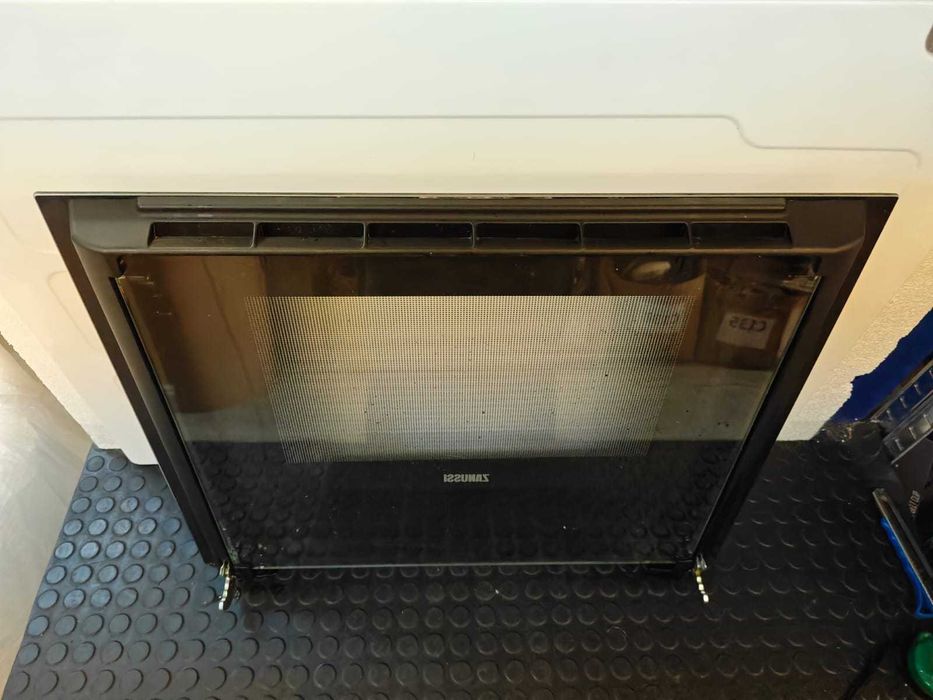 Geam , usa completa aragaz Zanussi 59.5 x 47 cm , sticla termorezistenta / H4