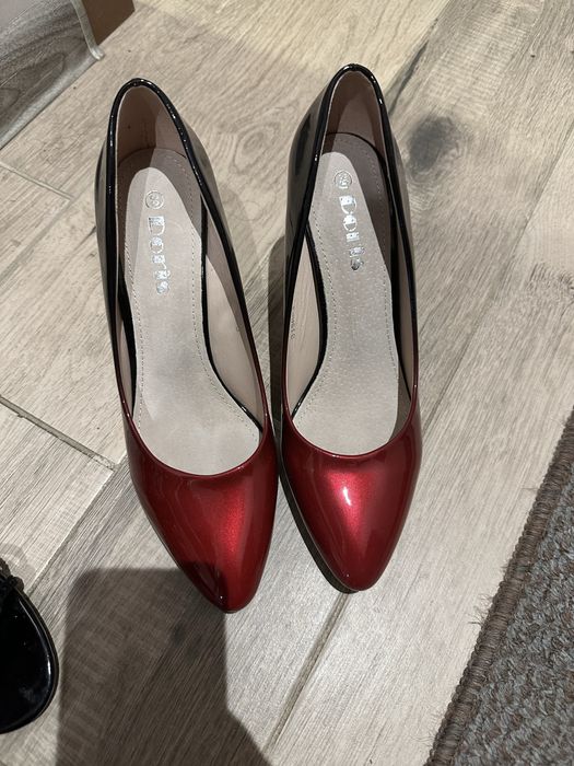 Официални обувки