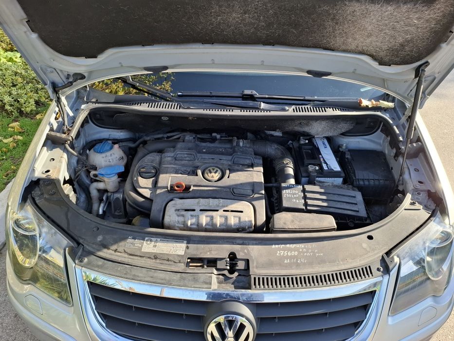 Продава се VW Touran Freestyle 1.4 TSI