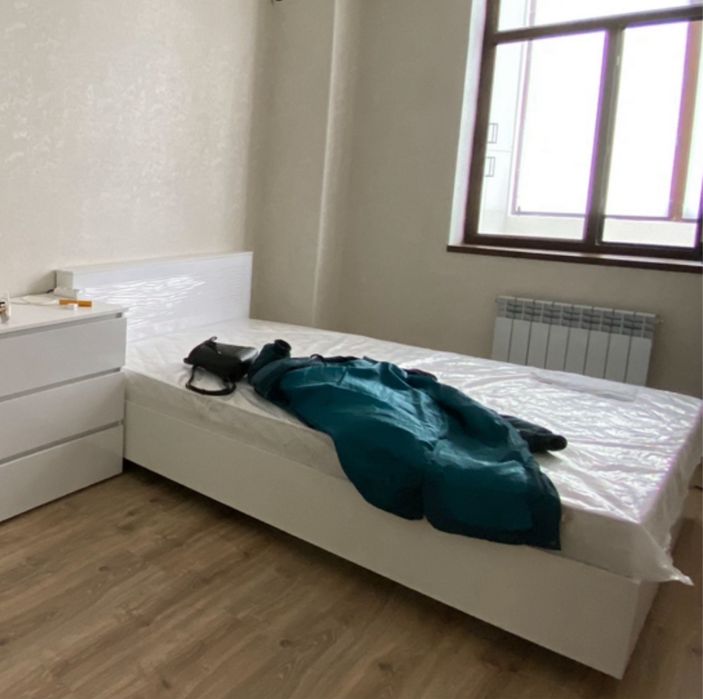 Кросать с матрасом