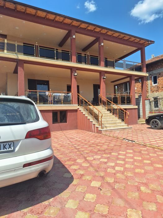 Парапети из цяла България