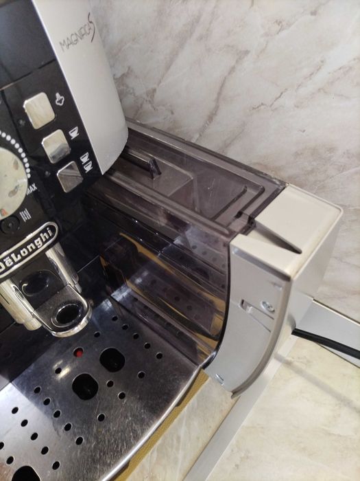 Кафеавтомат Делонги Магнифика S