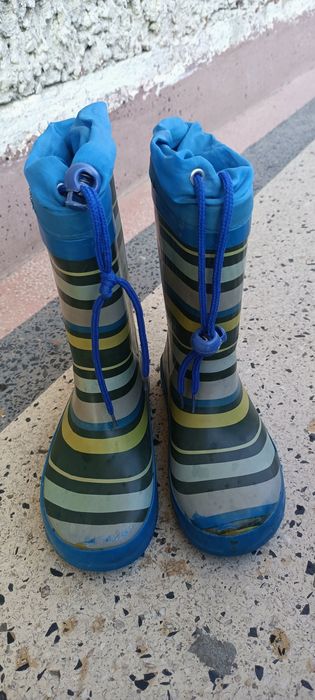 Гумени ботуши за момче