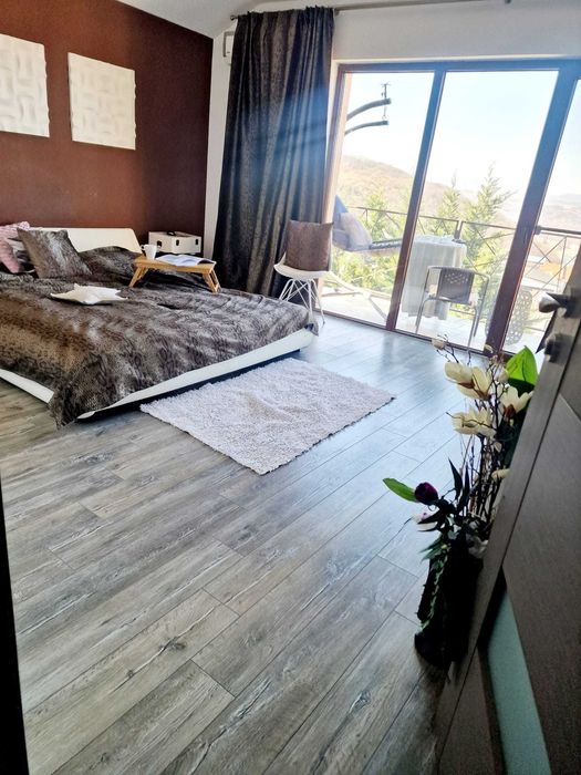 Vand Casa strada Narciselor /Floreşti