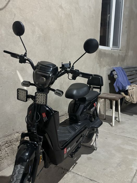 Продается скутор sk8