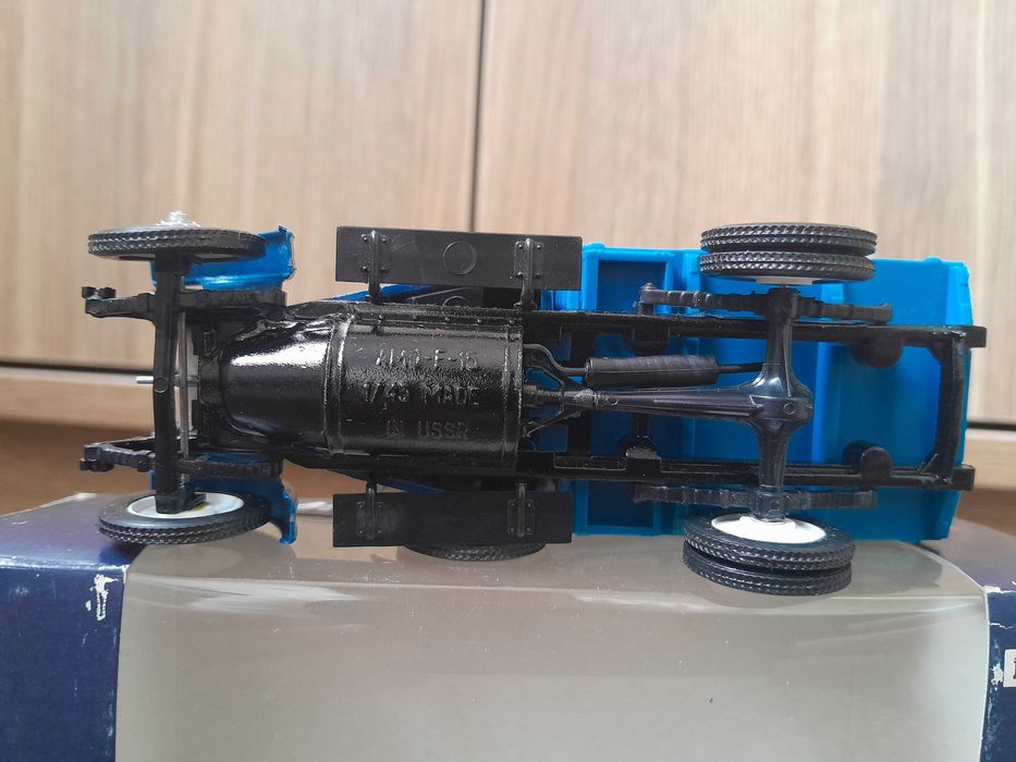 Модель ЗИЛ АМО Ф 15 фургон почта СССР