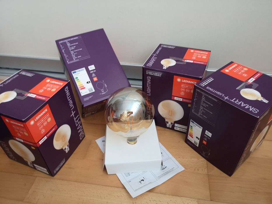 Bec inteligent (lampa) Smart LED tehnologie ZigBee glob auriu reglabil