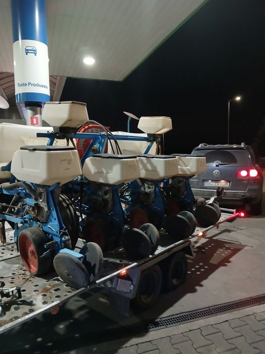 Vând gaspardo și monosem pe disc și monosem NG motor perkins și john d