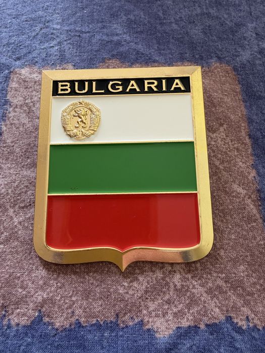 Автомобилни емайлирани емблеми