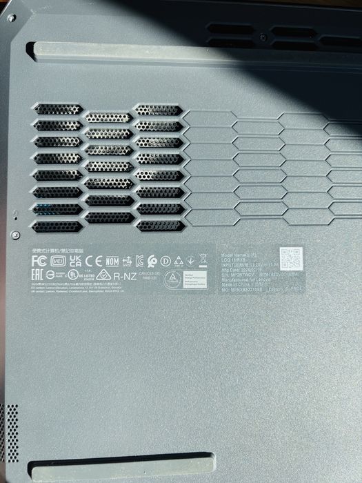 Laptop Gaming Lenovo LOQ 15IRX9