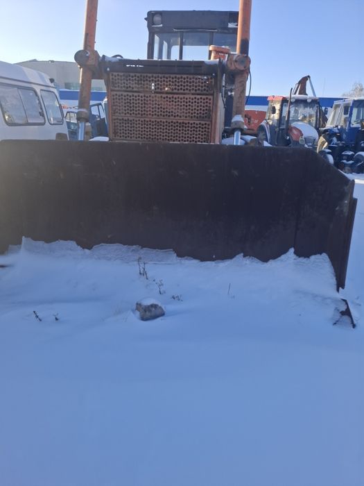 Продам бульдозер 170 по запчастям