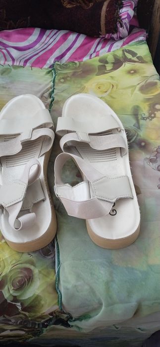 Женская обувь туфли и т.д.