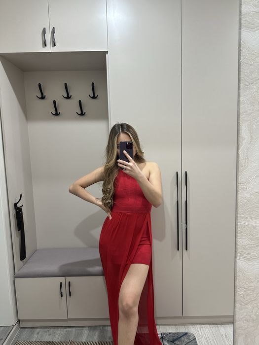 Продам платья и юбки