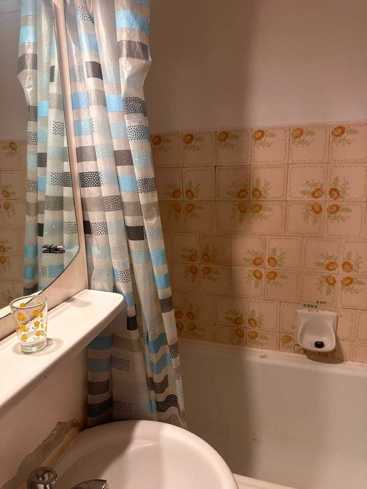 Închiriez apartament