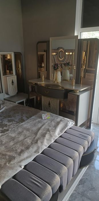 Продавам неразопакована спалня дамла