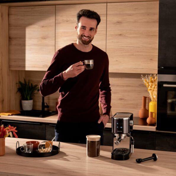 Krups Virtuoso+ Еспресо машина 15 bar с ръкохватка XP444G