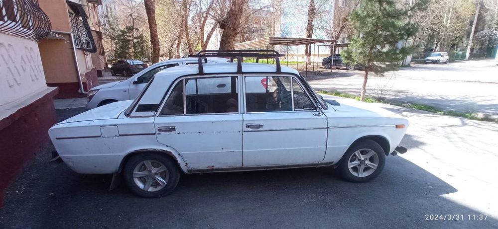 Vaz 21033 sotiladi