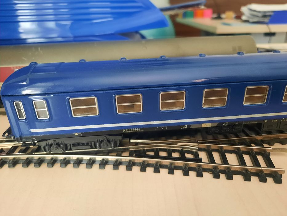 Oportunitate - Vagon bleumarin calatori similar tren rapid si accelerat  CFR  anii 2000