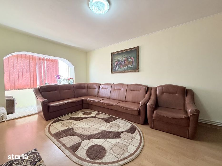 Apartament cu 3 camere de inchiriat – Zona Anda