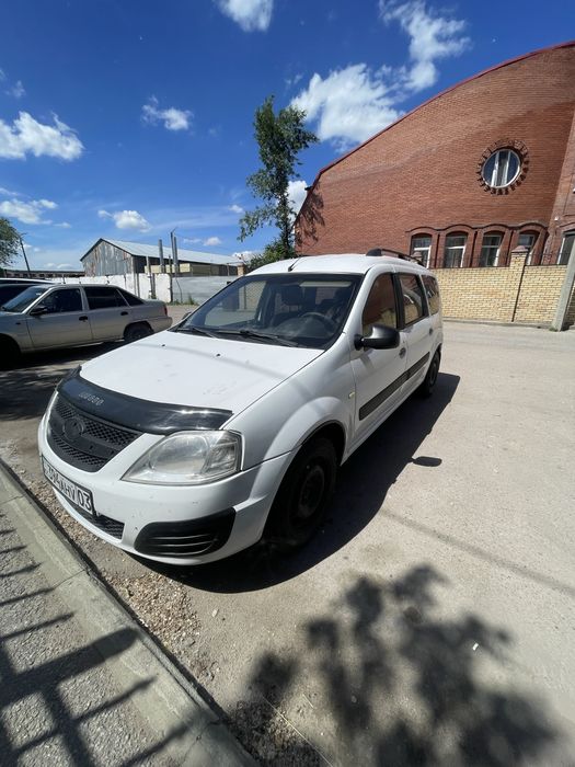 Лада Ларгус продам