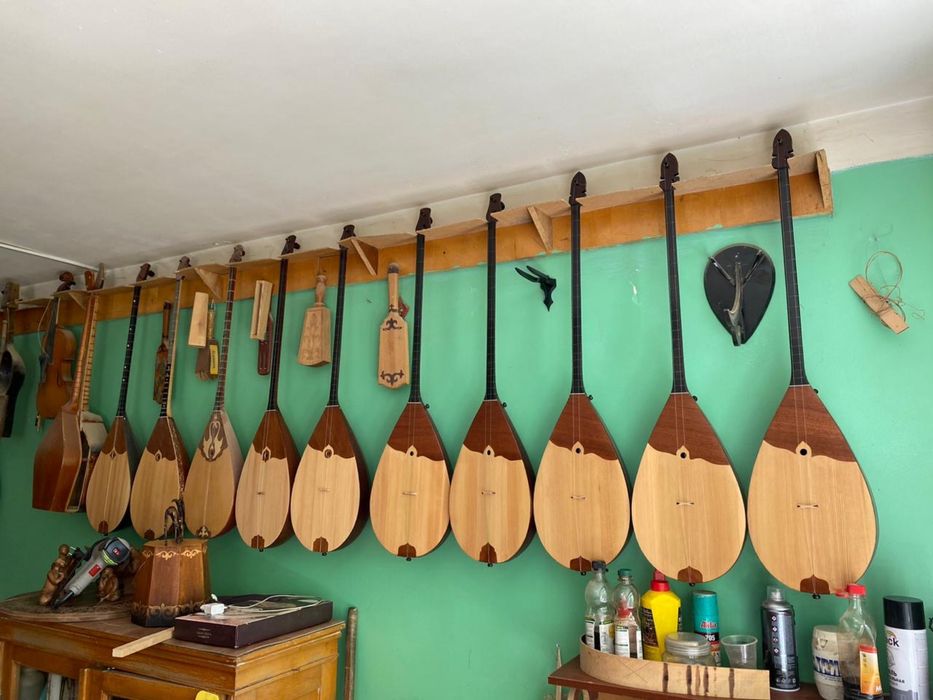 Домбыра музыкальный инструмент