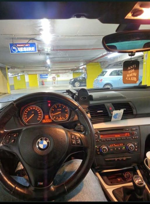 BMW Seria 1 E88 120i cabrio
