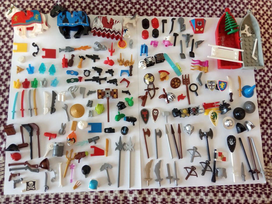Lego - Accesorii pentru minifigurine, din toate timpurile si temele