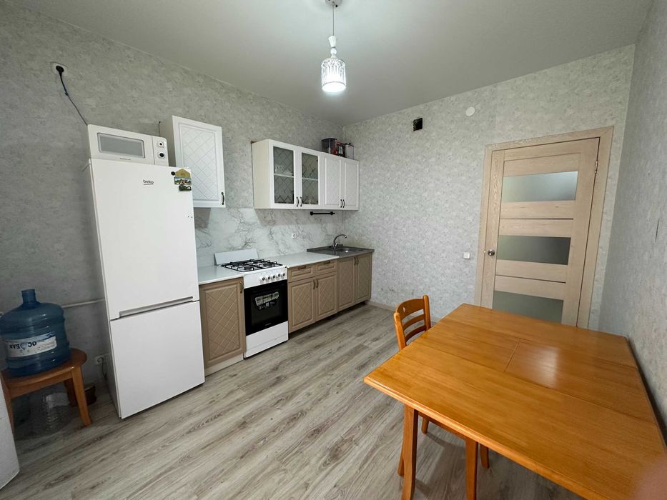 Продам 1 ком в Береке