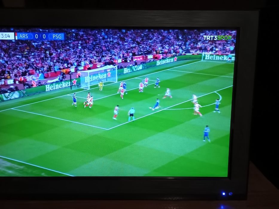 19"  led телевизор 220/12 V